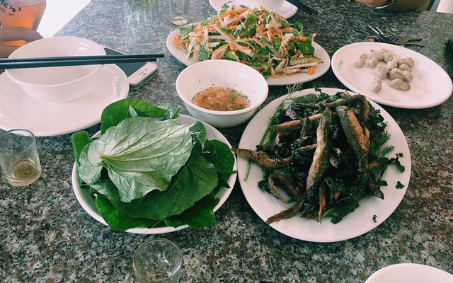 Thanh Chuyên - Bia Hơi & Cơm Bình Dân