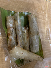 Ram thập cẩm, bắp vs chả cá hơi chua 😭