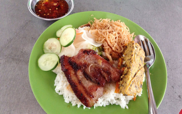 Trường Vũ - Cơm Bình Dân