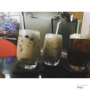 Trà sữa hoàng gia và hồng trà