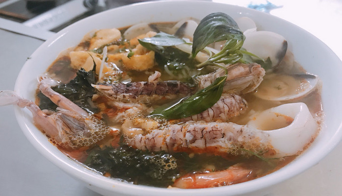 Lâm Đốt - Bún Hải Sản, Bún Chả Cá Thu & Bánh Canh