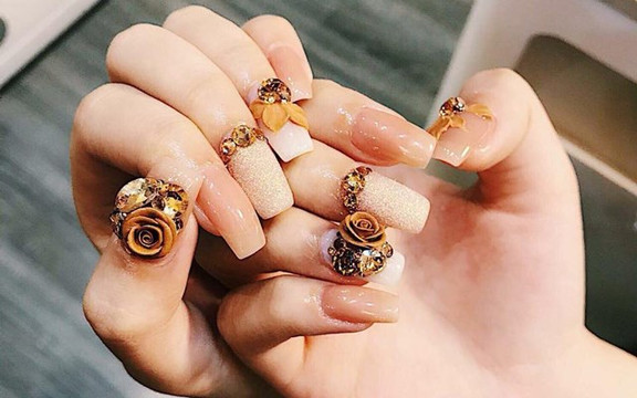 Moon Nails - Long Biên 2