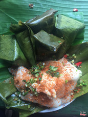 Bánh ít trần nhân tôm
