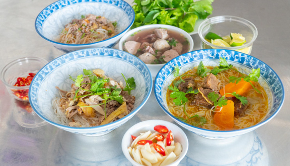 Tiệm ăn Phượng - Phở Khô Gia Lai