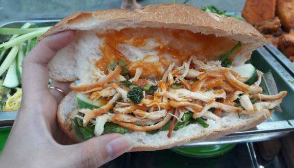 Anh Ku - Bánh Mì Gà Xé