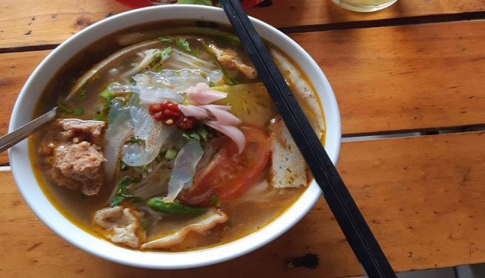 Chị Gái - Bún Cá