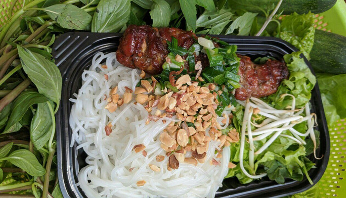 Hoa Bún Now - Bún Thịt Xào, Bún Thịt Nướng & Bánh Hỏi - Võ Thị Sáu