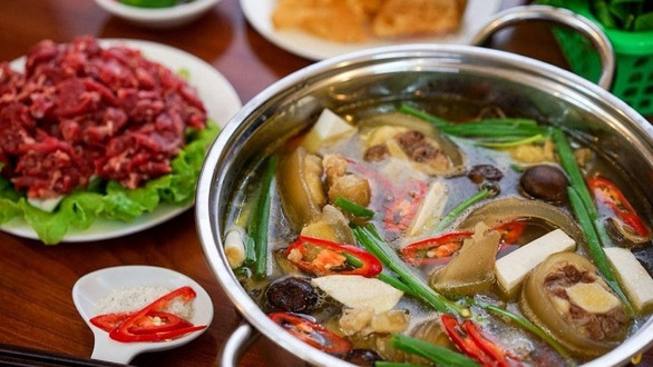 Lẩu Bò Gia Lộc - Ấp Đình