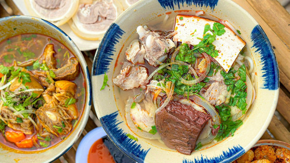 Quán Bảy Tài - Bún Bò Huế & Cơm Tấm, Phở Bò - Nguyễn Văn Thành