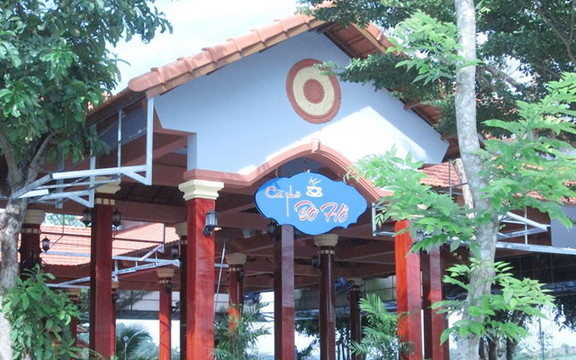 Bờ Hồ Cafe - Suối Cam