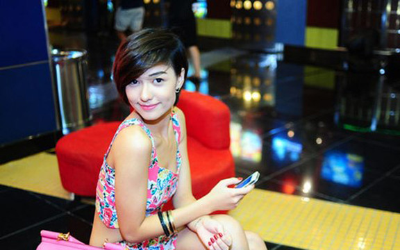 Cắt Tóc Nguyệt Thu