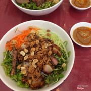 Bun thit nuong + heo quay