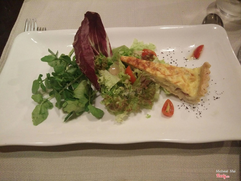 Báng Quiche Louraine Salad