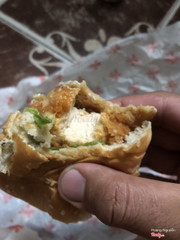 buger tôm giao buger gà