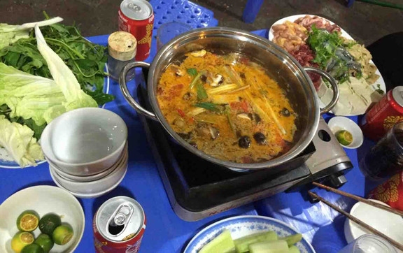 Lẩu Thái Chua Cay