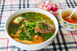 bánh canh xương