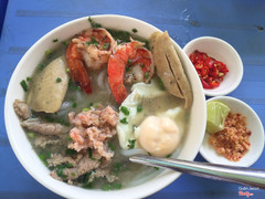 Bún nước đặc biệt 55k