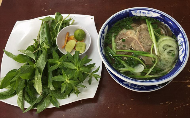 Phở Bát Đàn - Lũy Bán Bích