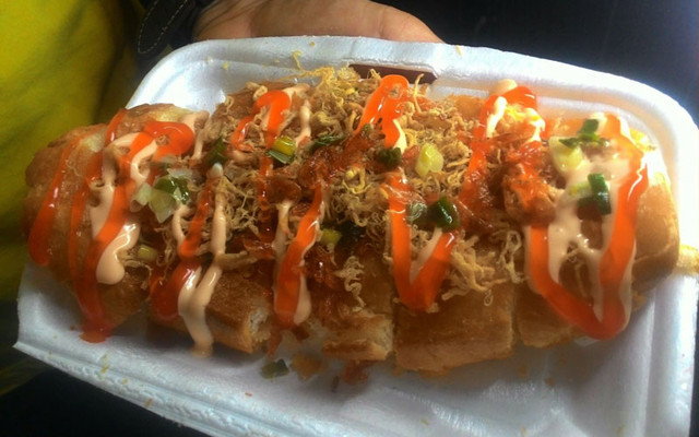 Bánh Mì Nướng Sốt Bò Cay