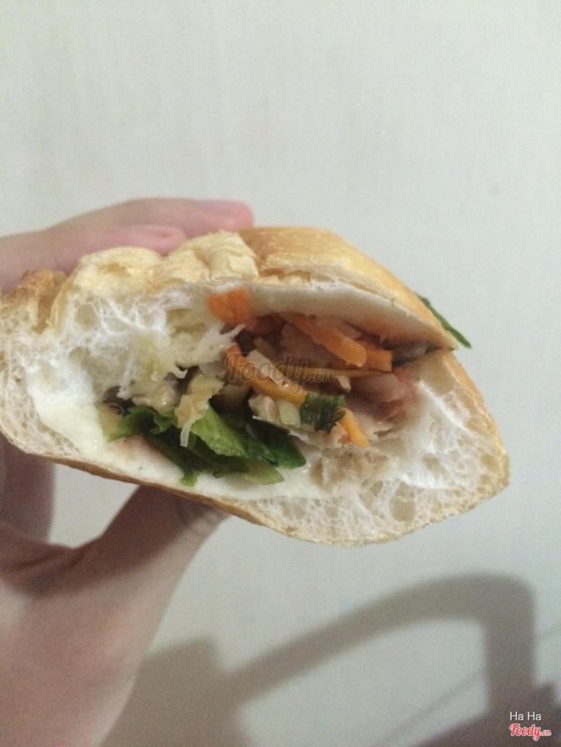 Bánh mỳ gà nướng ngũ vị