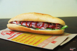 Bánh mì thịt xông khói