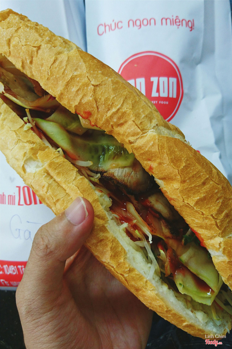 Bánh mì xá xíu