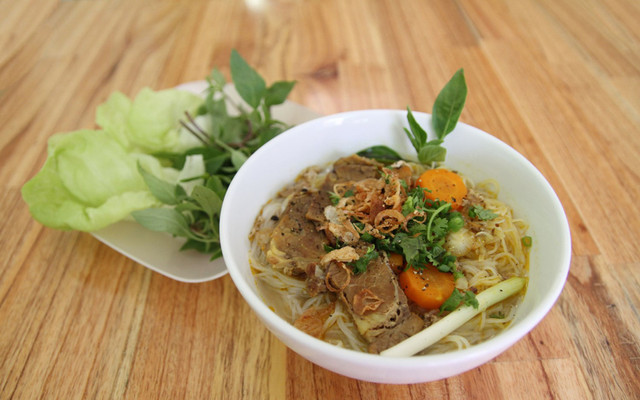 Phở Tuyền - Nguyễn Văn Tỷ