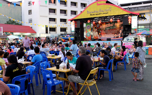 Krabi Weekend Walking Street