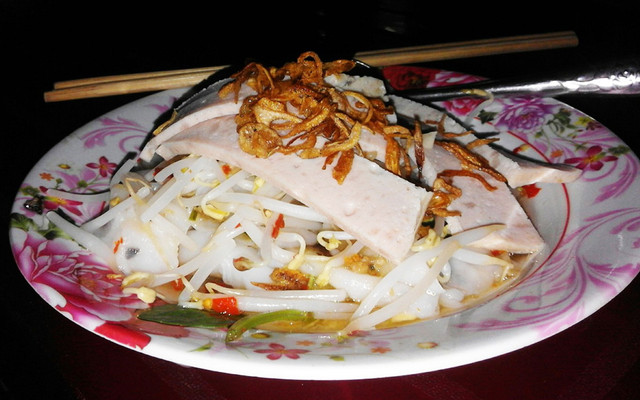 Bánh Cuốn Nóng