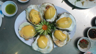 Hào nướng pho mai. 