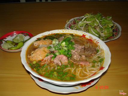 Bún bò 3