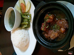 1 phần cơm trưa đầy đủ