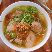 Bún gà nấu mơ