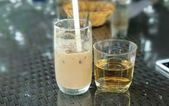 Lắc Coffee - Văn Cao