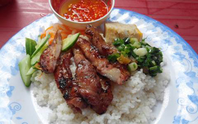 Cơm Tấm & Canh Bún Bình Dân