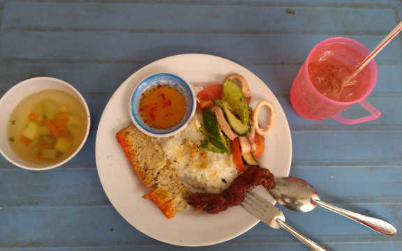 Út Phương - Cơm Tấm & Bún Thịt Nướng