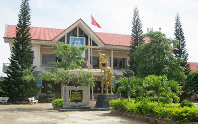 Trường THPT Trần Quốc Toản