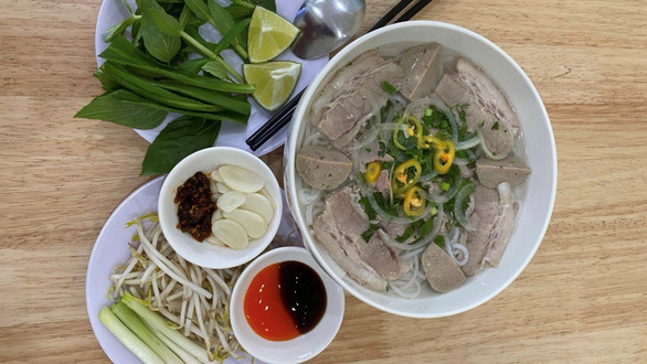 Phở Phúc Hưng - Phở Bò, Gà & Lẩu Xí Quách