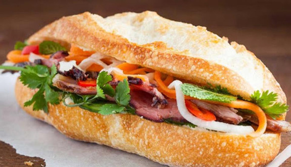 Tiệm Bánh Mì Phấn - Hải Thượng Lãn Ông