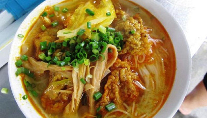 Bún Chả Cá Tý - Nguyễn Phan Vinh