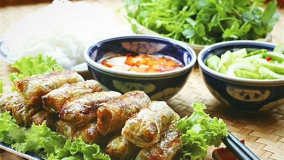 Lolotika - Bún Chả & Cháo Lòng