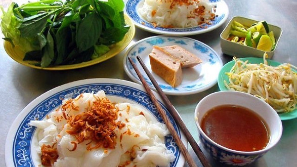 Bánh Cuốn Chả Nóng - Hoa Béo