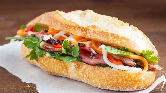 Tiệm Bánh Mì Gì Hằng - Lê Hồng Phong