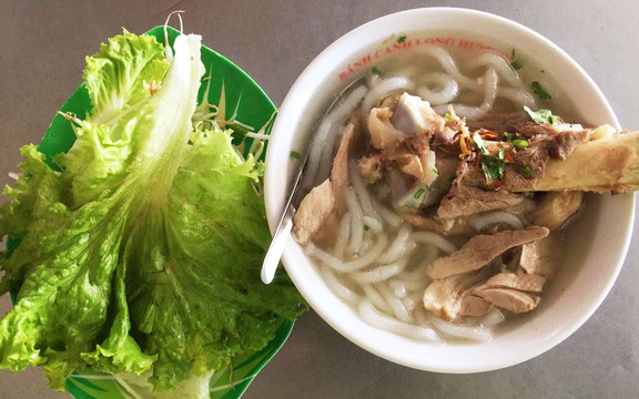 Bánh Canh Long Hương - Cổng Chào Thị Xã Bà Rịa