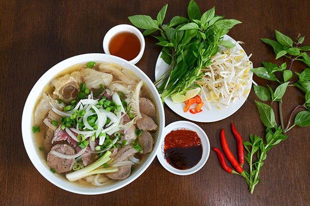 Quán Chị Hai - Phở Bò, Bò Kho - Cô Giang