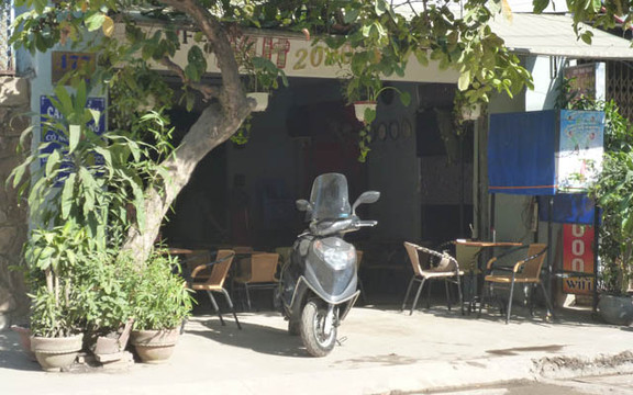 MH 2000 Cafe