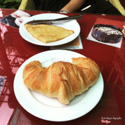 Bánh Croissant