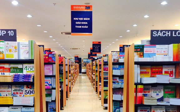 Nhà Sách Quang Trung