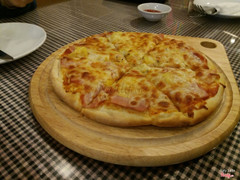 Pizza dăm bông dứa 85k