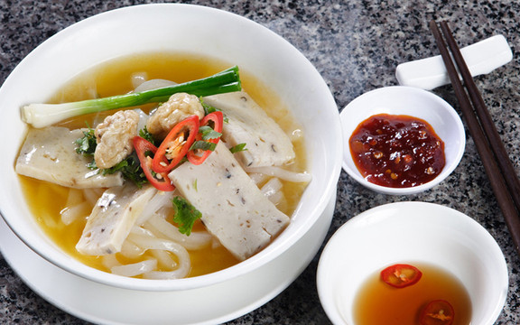 Bánh Canh Chả Cá - Phạm Văn Đồng